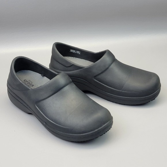 Crocs Neria Pro II Women's Size 8 Casual Comfort Black Slip-on Clog Shoes 205384 - Picture 1 of 16